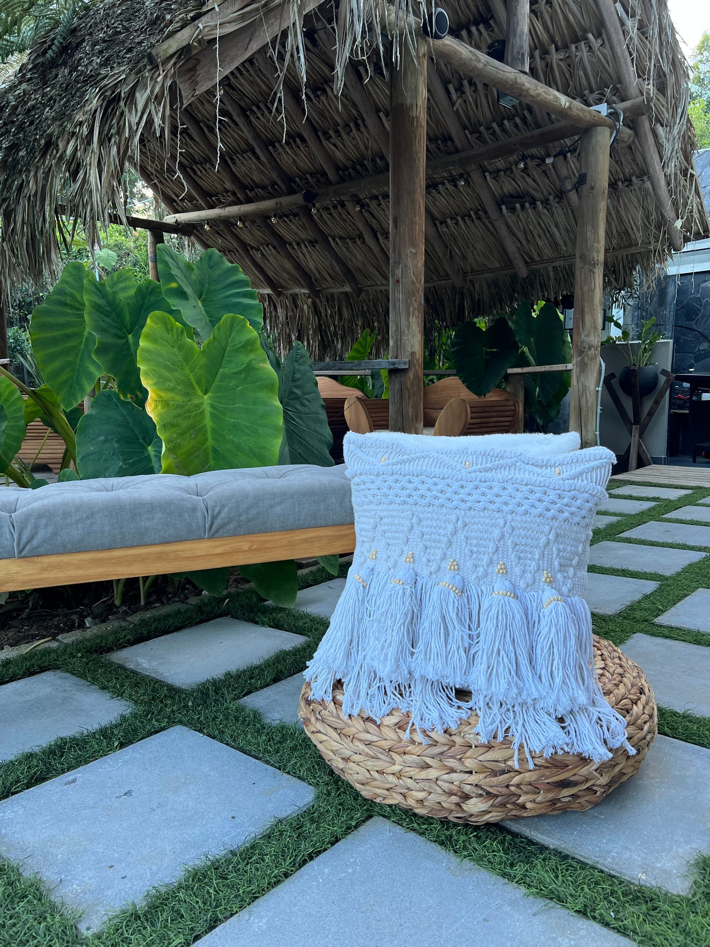 Cojín Boho flecos
